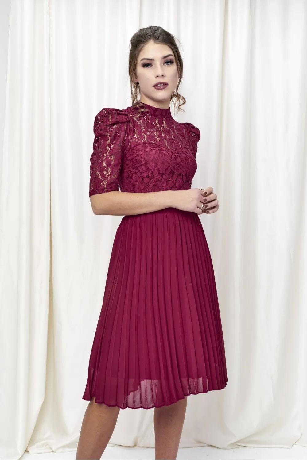 Double Second Pleated Lace Dress