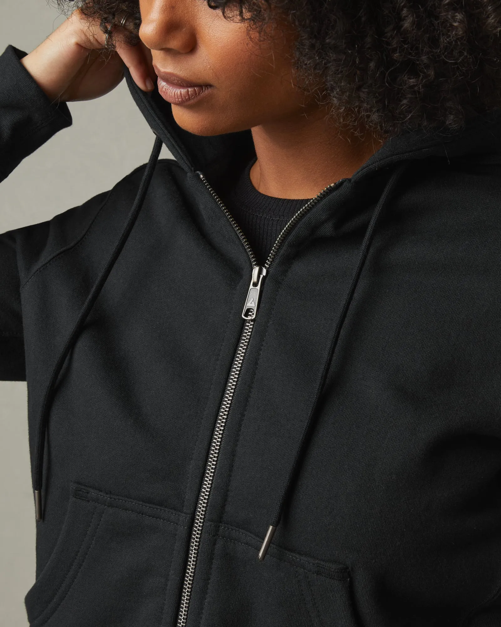 Relaxed Classic Full Zip - Black